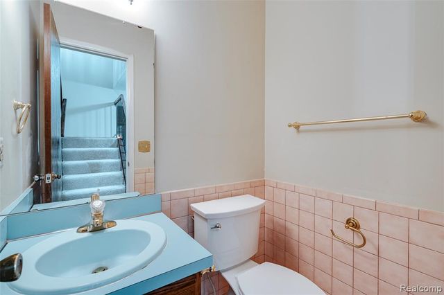 21330 E Glen Haven Circle, Novi, MI 48167