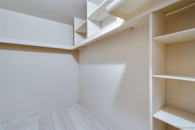 21330 E Glen Haven Circle, Novi, MI 48167