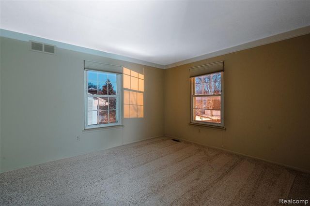 21330 E Glen Haven Circle, Novi, MI 48167