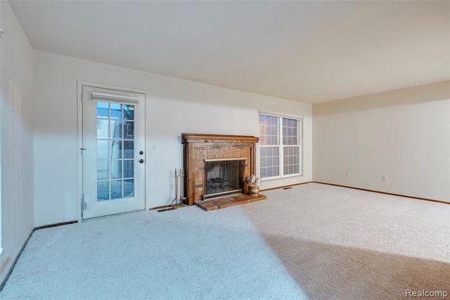 21330 E Glen Haven Circle, Novi, MI 48167