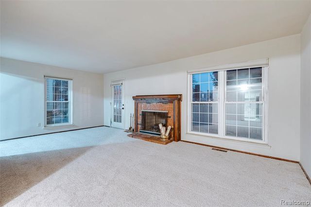 21330 E Glen Haven Circle, Novi, MI 48167