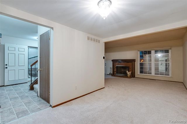 21330 E Glen Haven Circle, Novi, MI 48167