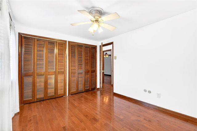 709 Vernon Dr, Rostraver, PA 15012