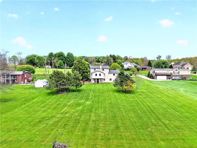 709 Vernon Dr, Rostraver, PA 15012
