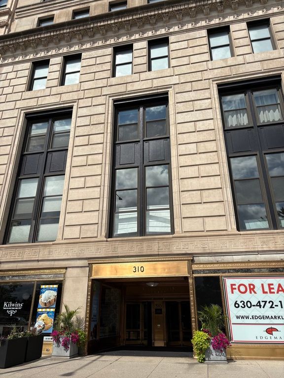 310 S Michigan Avenue 1611, Chicago, IL 60604