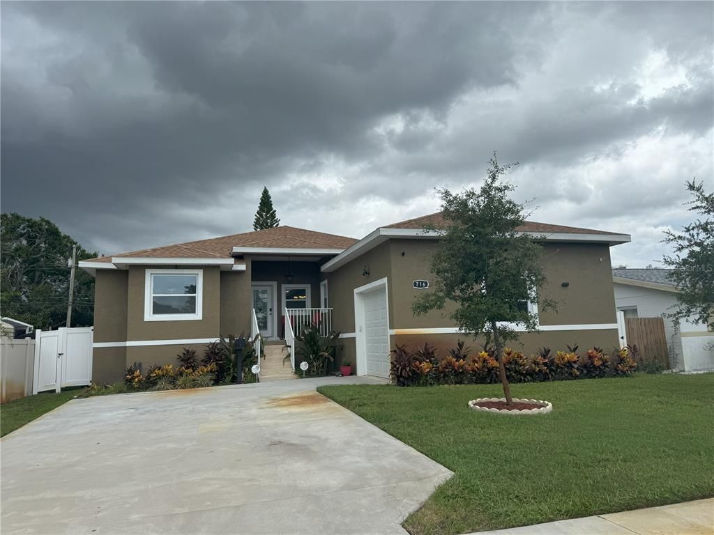 716 76TH AVENUE N, St Petersburg, FL 33702