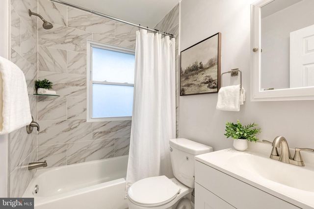 5015 IROQUOIS ST, College Park, MD 20740