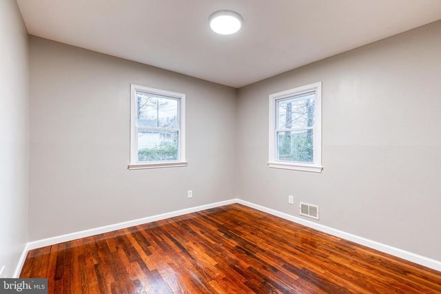 5015 IROQUOIS ST, College Park, MD 20740