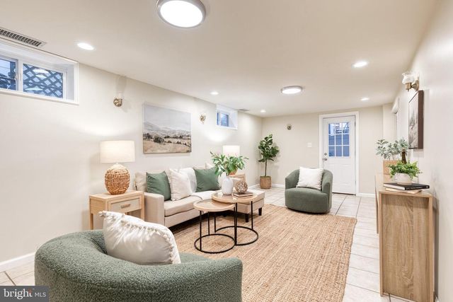 5015 IROQUOIS ST, College Park, MD 20740