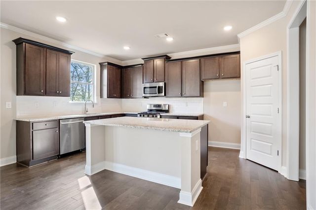 2022 Orchid Lane, Lithia Springs, GA 30122