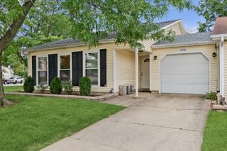 2158 College Drive, Glendale Heights, IL 60139