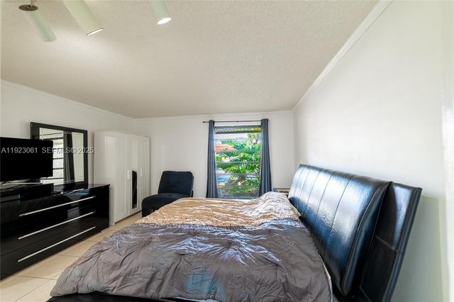 402 St Andrews Rd 55, Hollywood, FL 33021