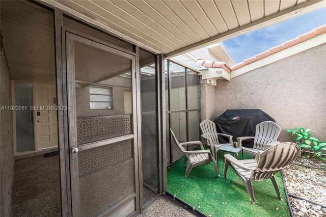 402 St Andrews Rd 55, Hollywood, FL 33021