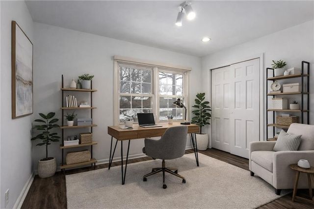 1601 NW Weatherstone Court, Blue Springs, MO 64015