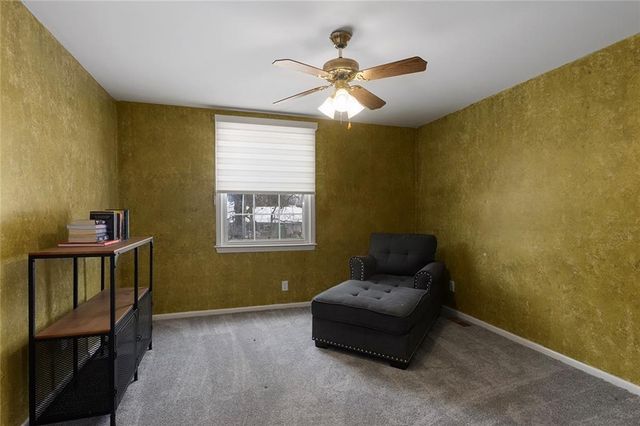 1601 NW Weatherstone Court, Blue Springs, MO 64015