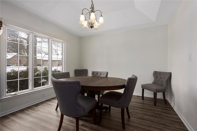 1601 NW Weatherstone Court, Blue Springs, MO 64015