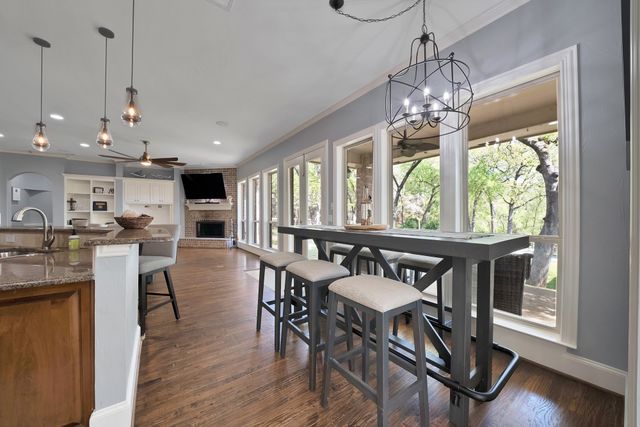 621 Diamond Point Drive, Oak Point, TX 75068