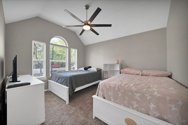 621 Diamond Point Drive, Oak Point, TX 75068