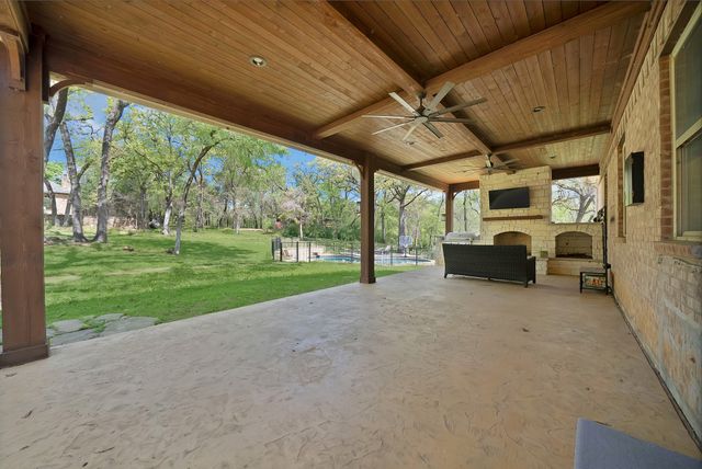 621 Diamond Point Drive, Oak Point, TX 75068