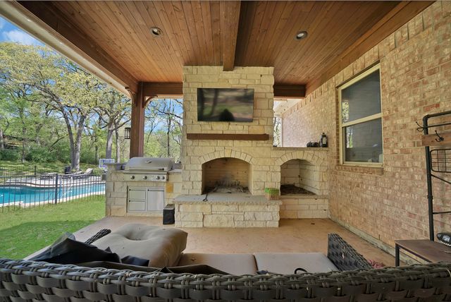 621 Diamond Point Drive, Oak Point, TX 75068