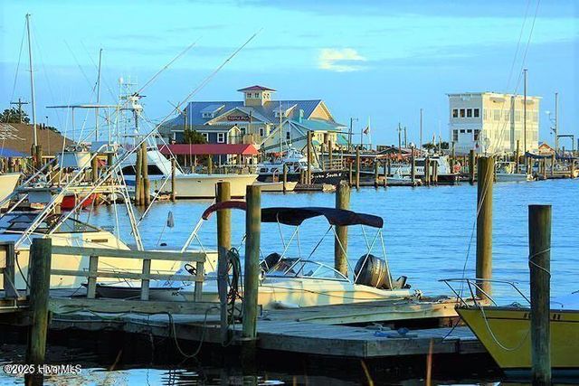 27 N High Point Road, Southport, NC 28461