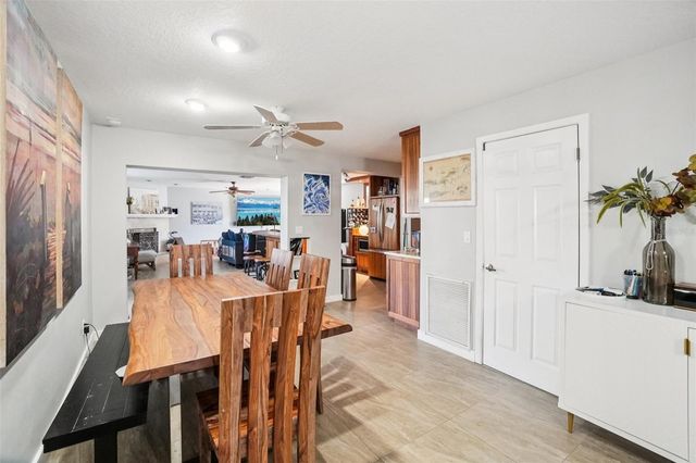 162 SE LINCOLN CIRCLE N, St Petersburg, FL 33703