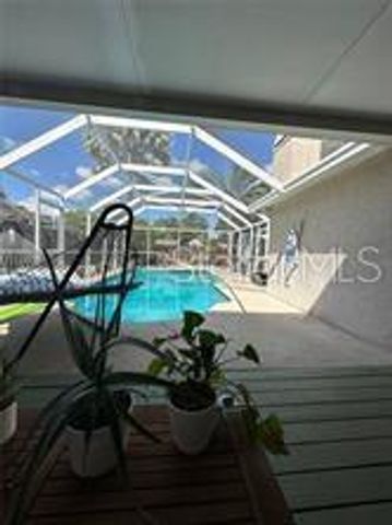 162 SE LINCOLN CIRCLE N, St Petersburg, FL 33703