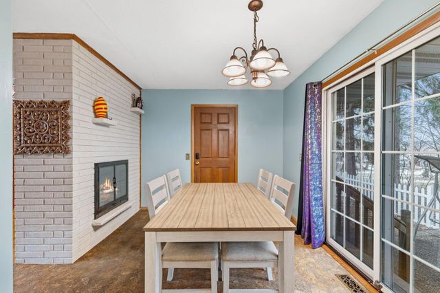 11220 Ridgemount Avenue W, Plymouth, MN 55441