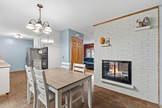 11220 Ridgemount Avenue W, Plymouth, MN 55441