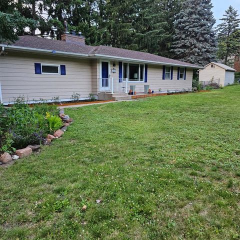 11220 Ridgemount Avenue W, Plymouth, MN 55441