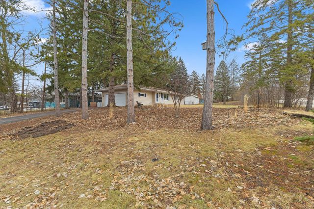 11220 Ridgemount Avenue W, Plymouth, MN 55441