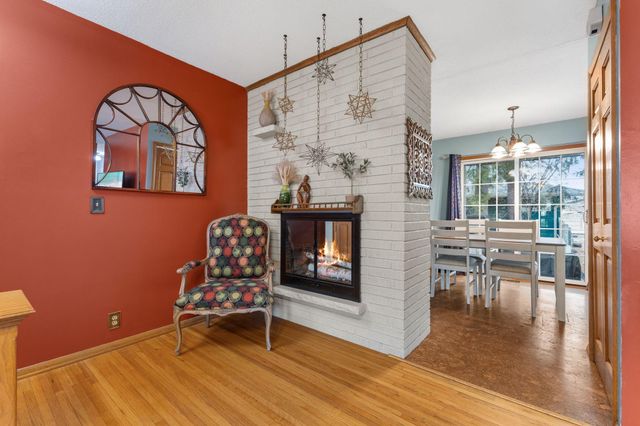 11220 Ridgemount Avenue W, Plymouth, MN 55441