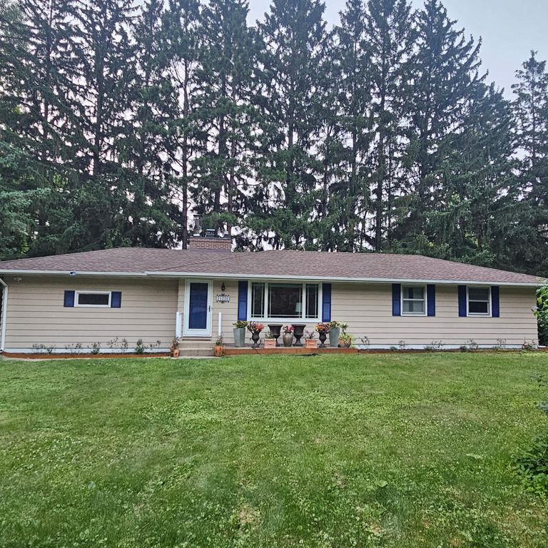 11220 Ridgemount Avenue W, Plymouth, MN 55441