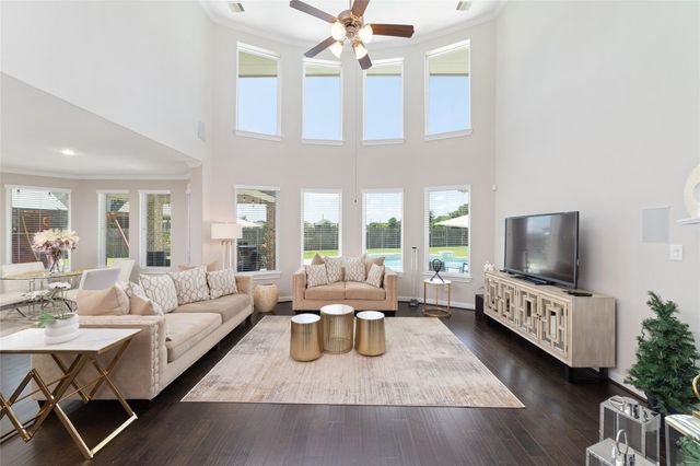 12043 Tree Top Hills Lane, Tomball, TX 77377