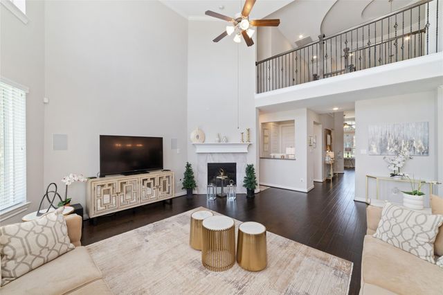12043 Tree Top Hills Lane, Tomball, TX 77377