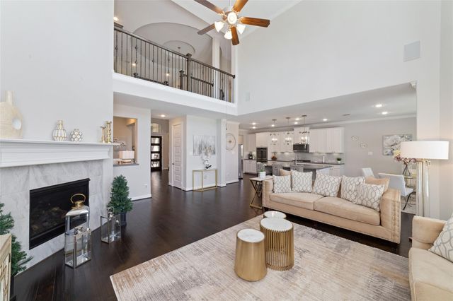 12043 Tree Top Hills Lane, Tomball, TX 77377