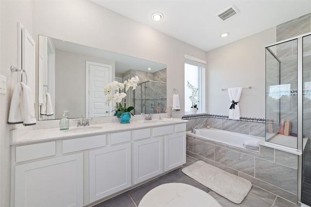 12043 Tree Top Hills Lane, Tomball, TX 77377