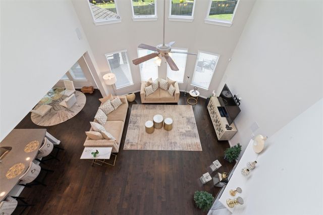 12043 Tree Top Hills Lane, Tomball, TX 77377