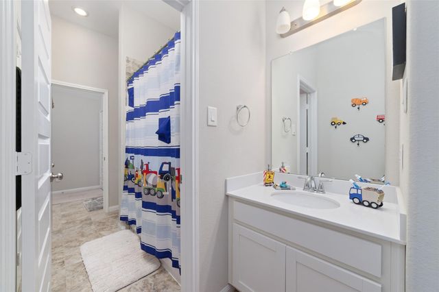 12043 Tree Top Hills Lane, Tomball, TX 77377