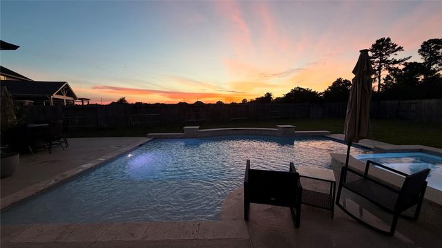 12043 Tree Top Hills Lane, Tomball, TX 77377