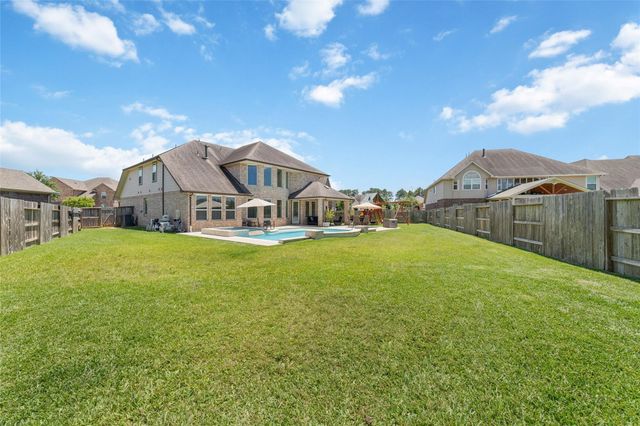 12043 Tree Top Hills Lane, Tomball, TX 77377