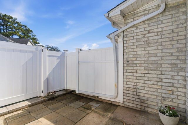 1442 Baldwin Ct, Little River, SC 29566