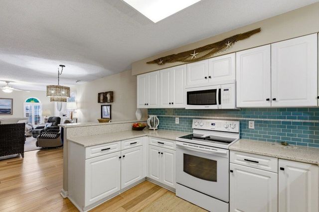 1442 Baldwin Ct, Little River, SC 29566