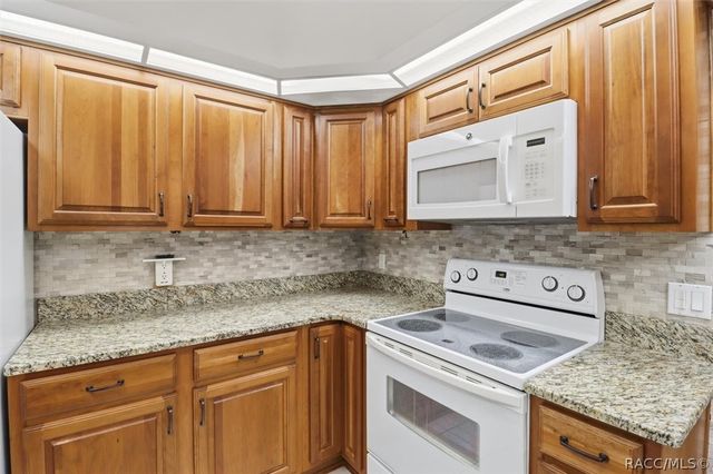 45 Hollyhock Court, Homosassa, FL 34446