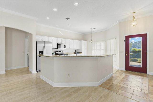 5009 HARBOR HEIGHTS, Lady Lake, FL 32159