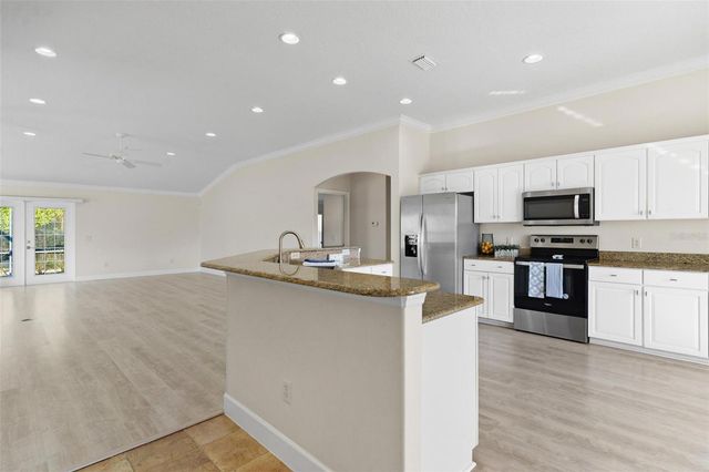 5009 HARBOR HEIGHTS, Lady Lake, FL 32159