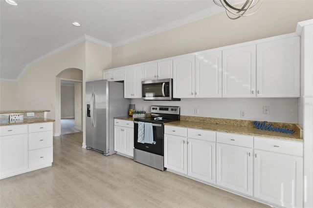 5009 HARBOR HEIGHTS, Lady Lake, FL 32159
