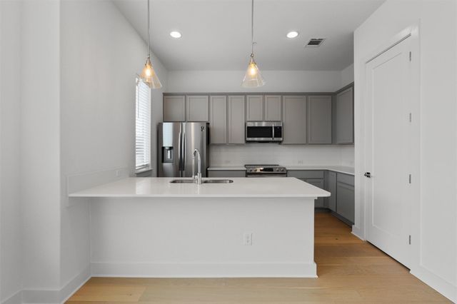 2050 Lohmans Spur Rd Unit 804, Lakeway, TX 78734