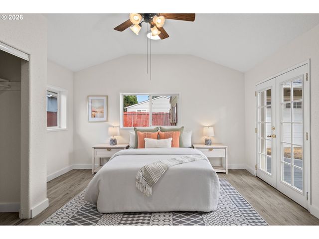 5321 Se HENDERSON St, Portland, OR 97206
