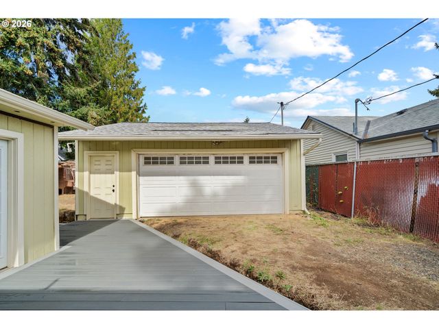 5321 Se HENDERSON St, Portland, OR 97206